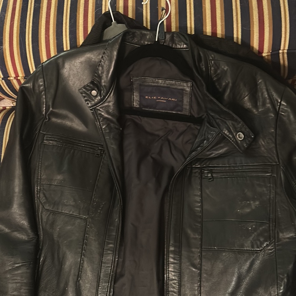 Leather jacket - Picture 2 of 3